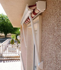 Toldo de punto recto con cofre